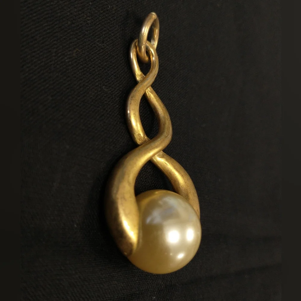 Vintage Gold Tone Spiral Pendant Large‎ Faux Pearl '70s-'80s